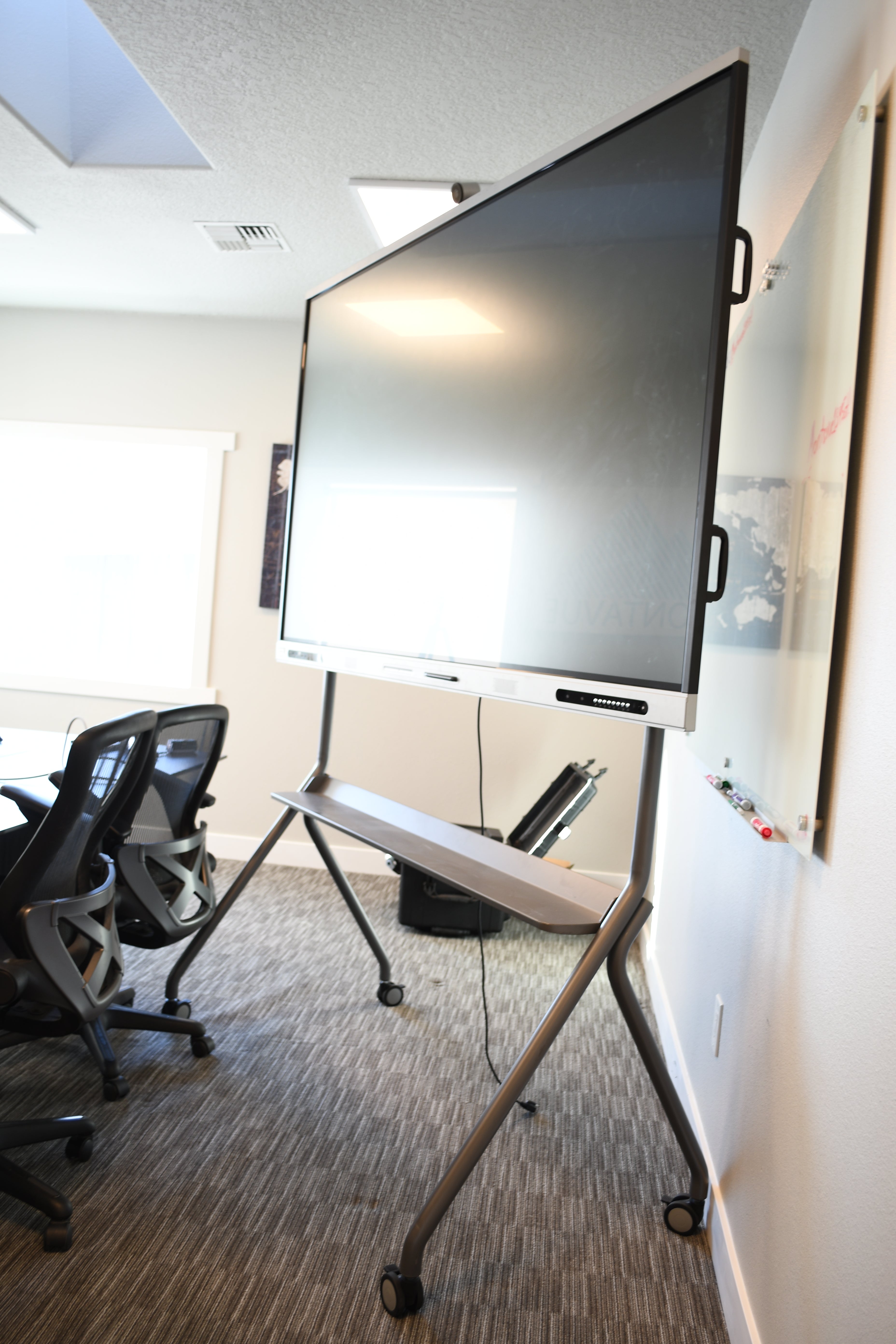 86" Interactive Smart Board Flat Panel Mobile Stand - Montavue