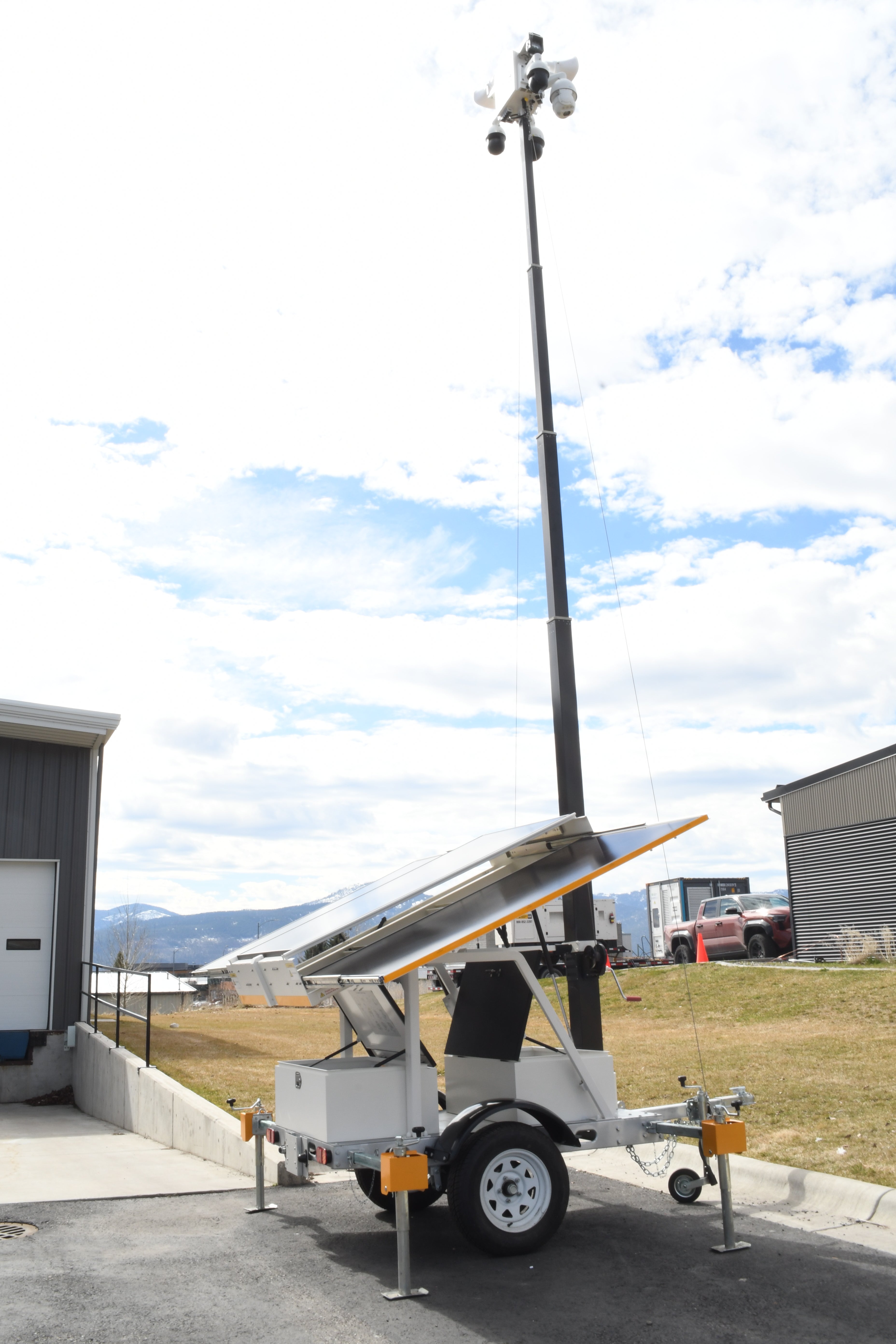 Solar Security Trailer - Montavue