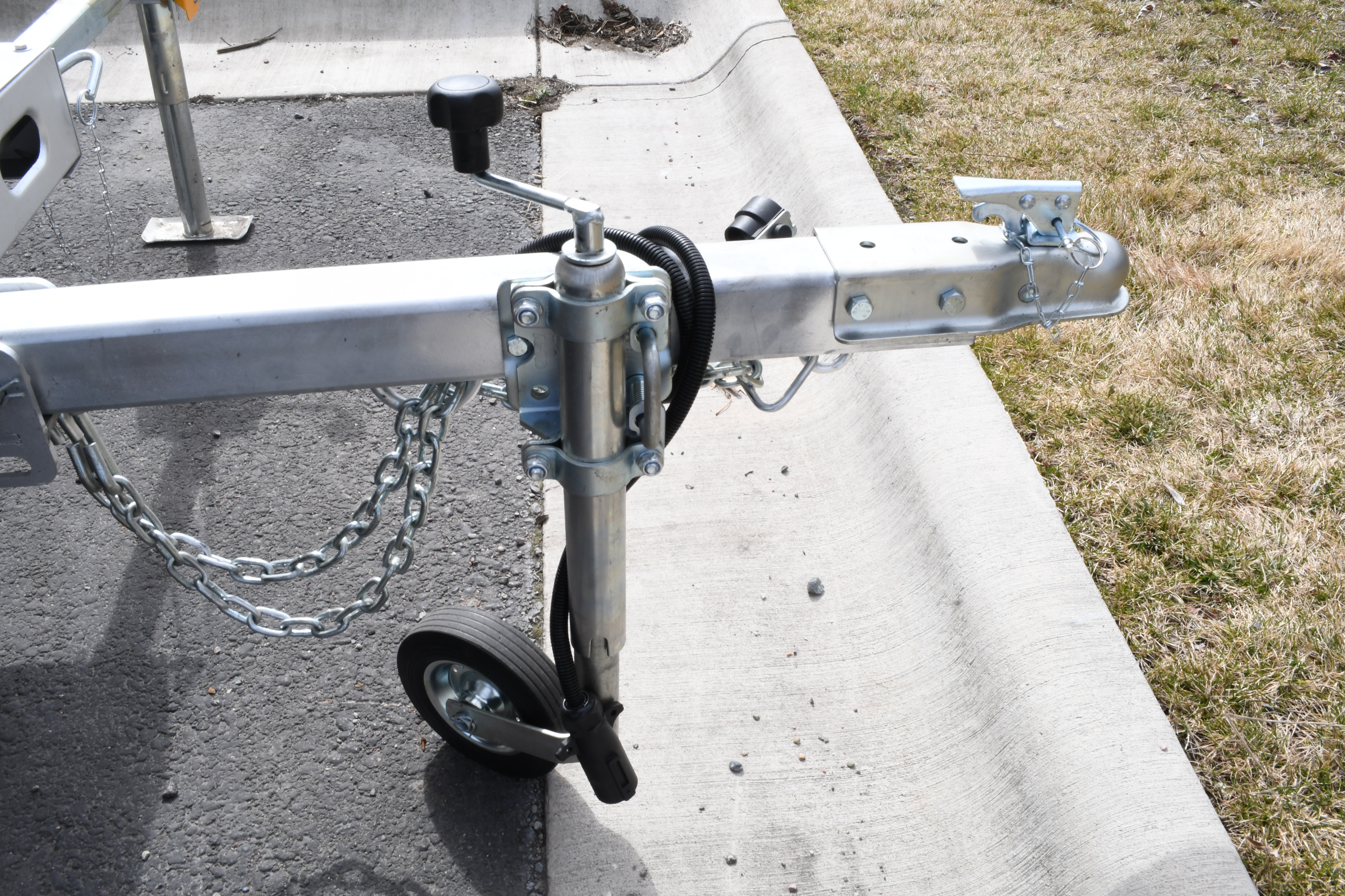 Solar Security Trailer - Montavue