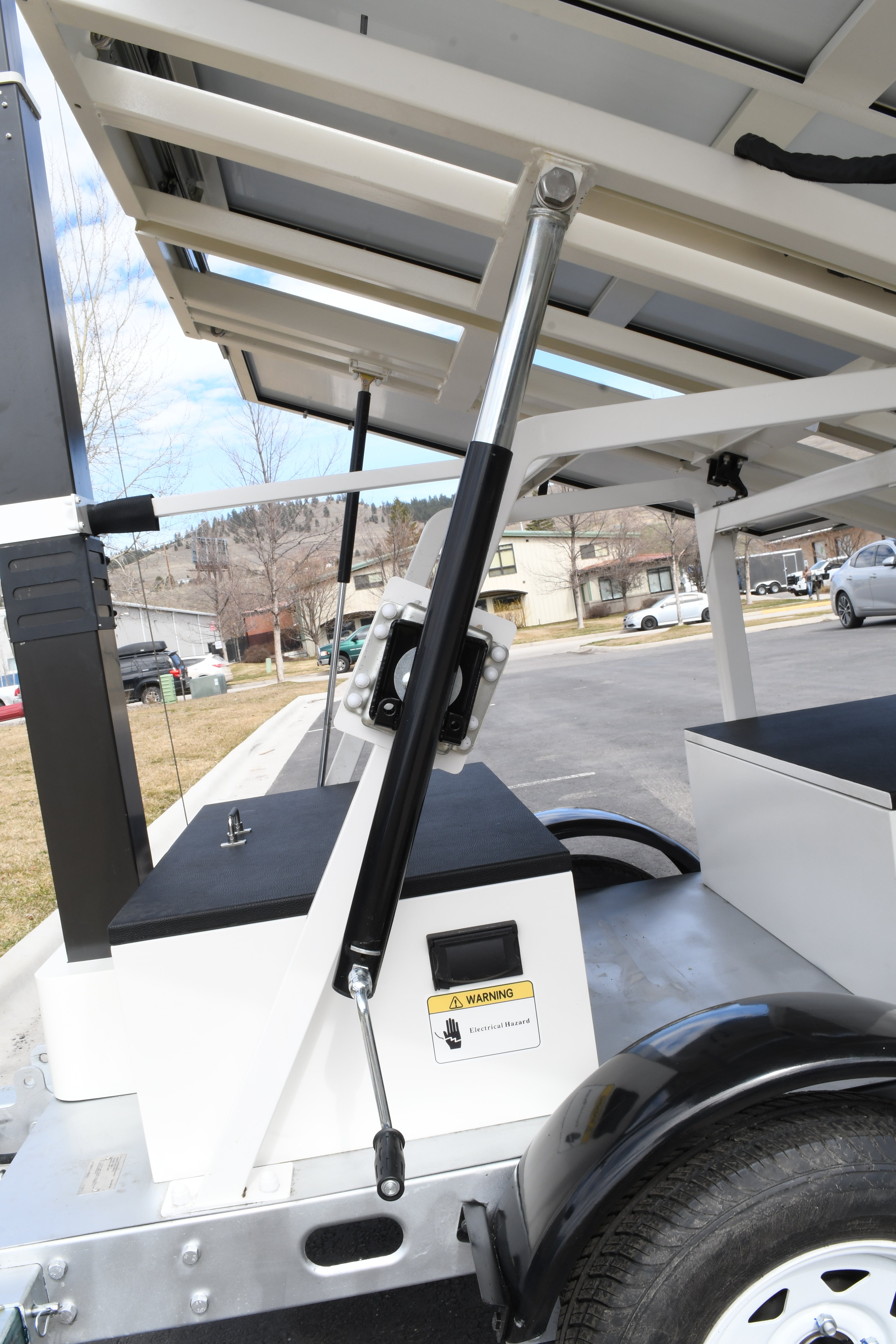 Solar Security Trailer - Montavue
